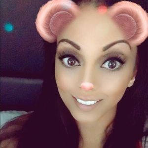 Meet your Posher, Jasmine